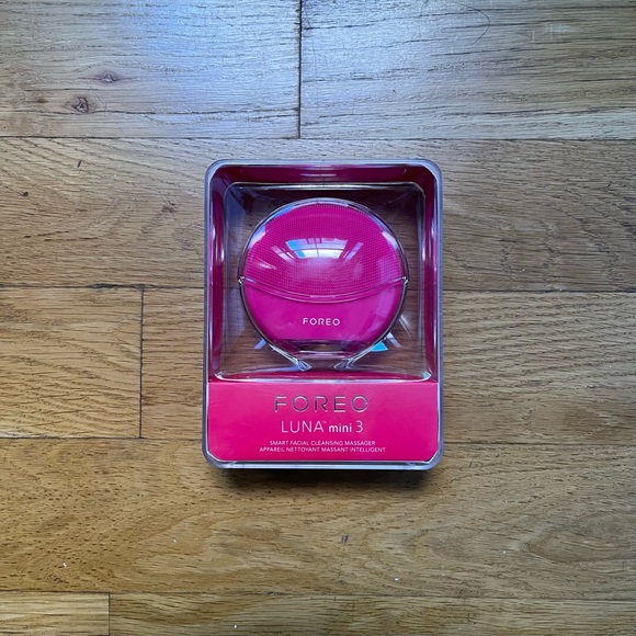 NWT fuchsia Foreo LUNA Mini 3 (O/S) - Picture 2 of 8